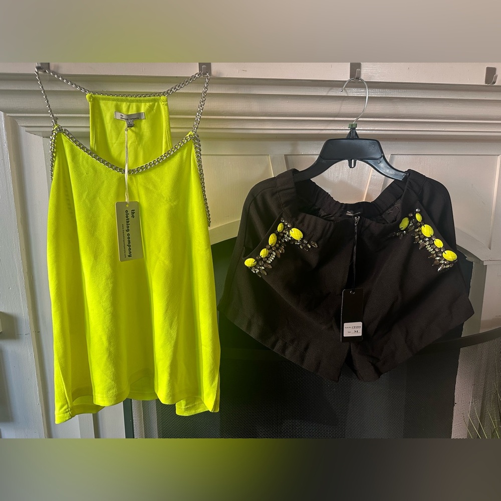 Neon set Top and shorts